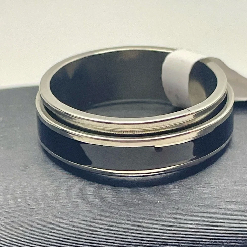 Men's Black Stainless Steel 8MM Two Tone Spinner Comfort Fit Band. Size 12